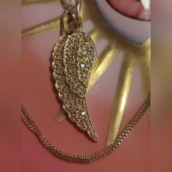✨ 14K Gold Diamond Wing Charm by Sydney Evan and 14K Box Chain ✨ - Picture 3 of 5